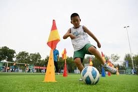 ChatGPT评21世纪最伟大运动员：博尔特第1，梅西第3，C罗第4