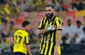 为什么赢钱时想走、输钱时想追是人性中最大的德扑陷阱？（赢时想收手、输时想翻本：德州扑克里最致命的人性陷阱？）