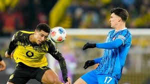 莱奥罚点前铃木彩艳对他说踢右边，最终莱奥踢向右边并且罚进